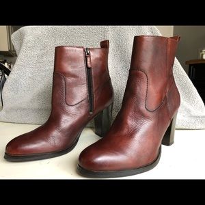 Cole Haan classic booties size 8